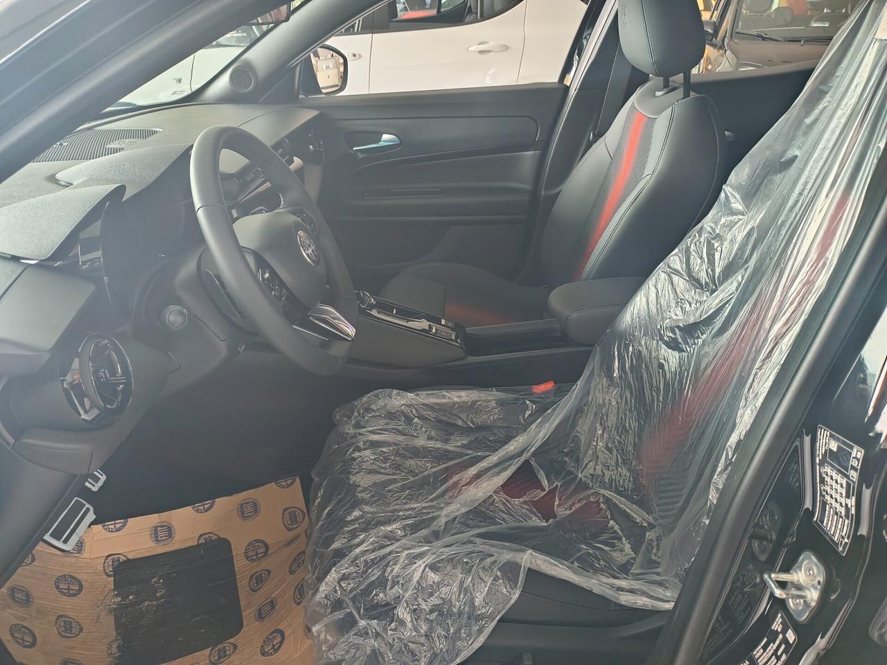 Alfa Romeo Junior 1.2 136 CV Hybrid eDCT6 Speciale