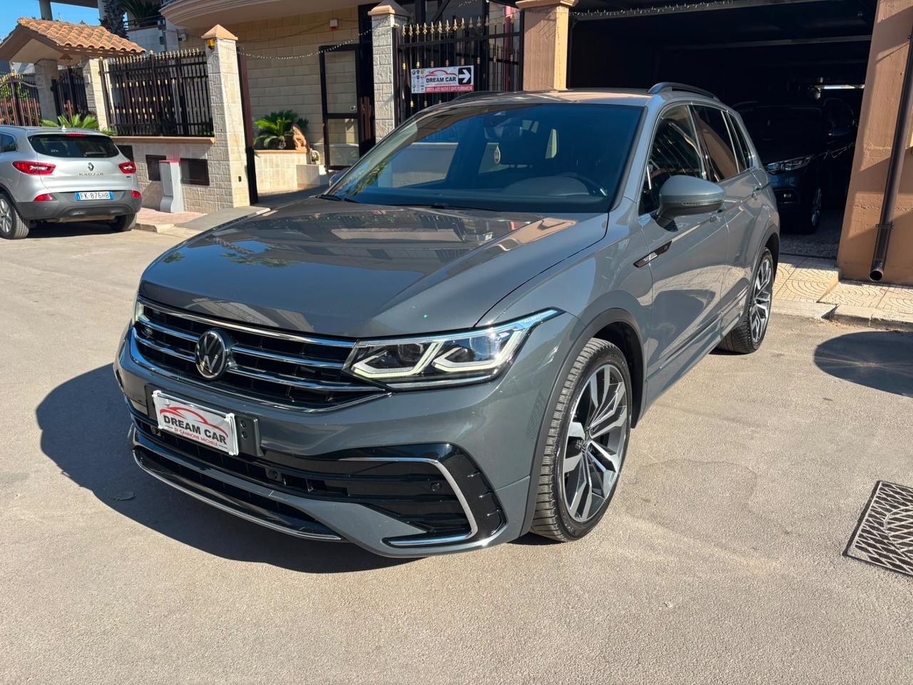 Volkswagen Tiguan 2.0 TDI 150 CV SCR DSG R-Line
