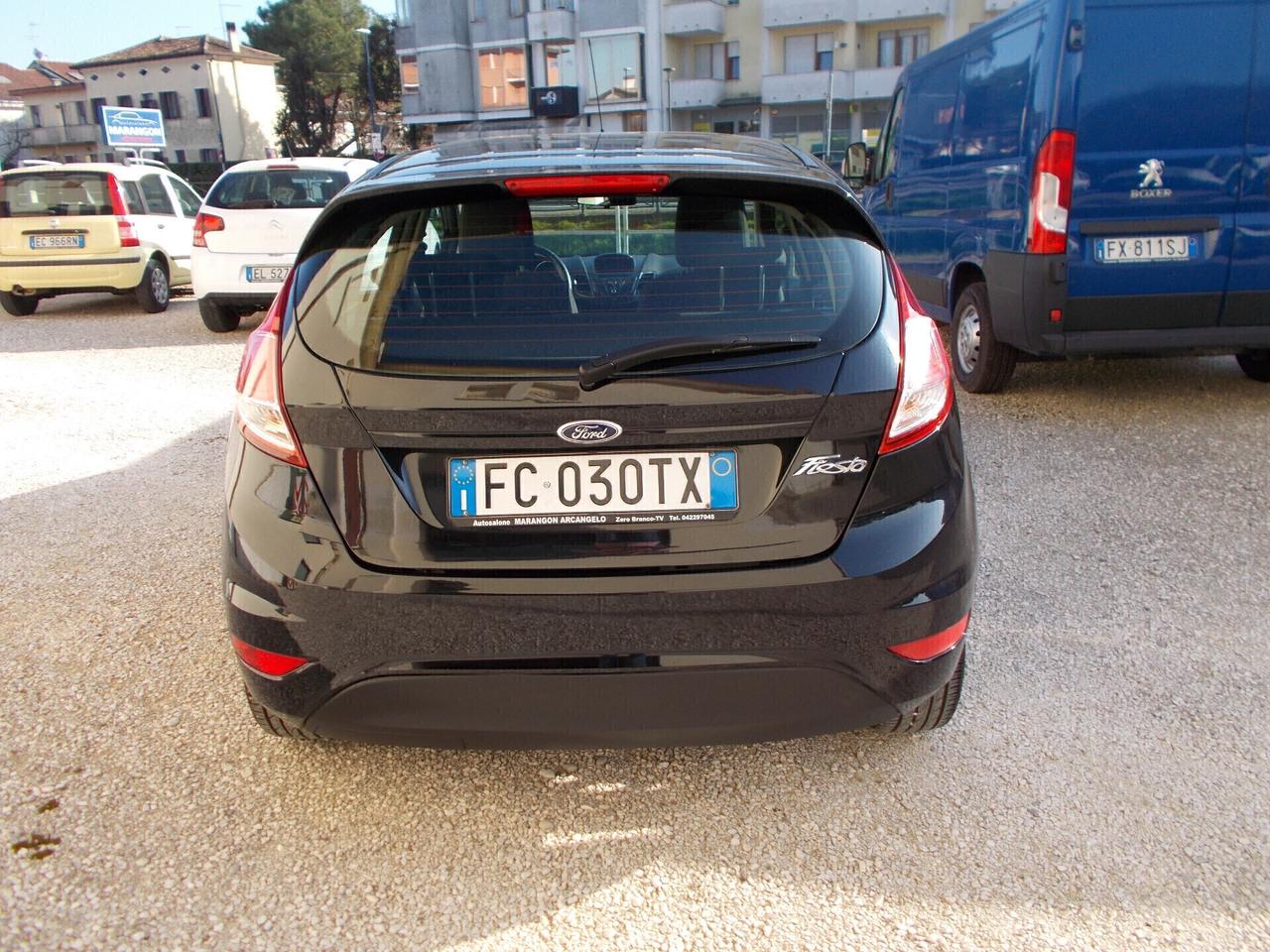 Ford Fiesta 1.5 TDCi 75CV 5 porte Titanium