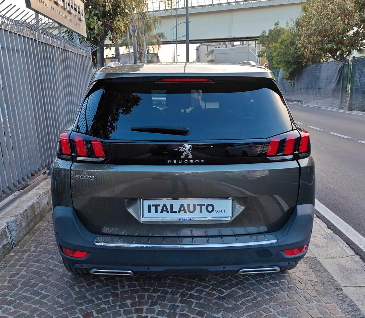 Peugeot 5008 BlueHDi 130 S&S EAT8 Allure Pack 7 POSTI
