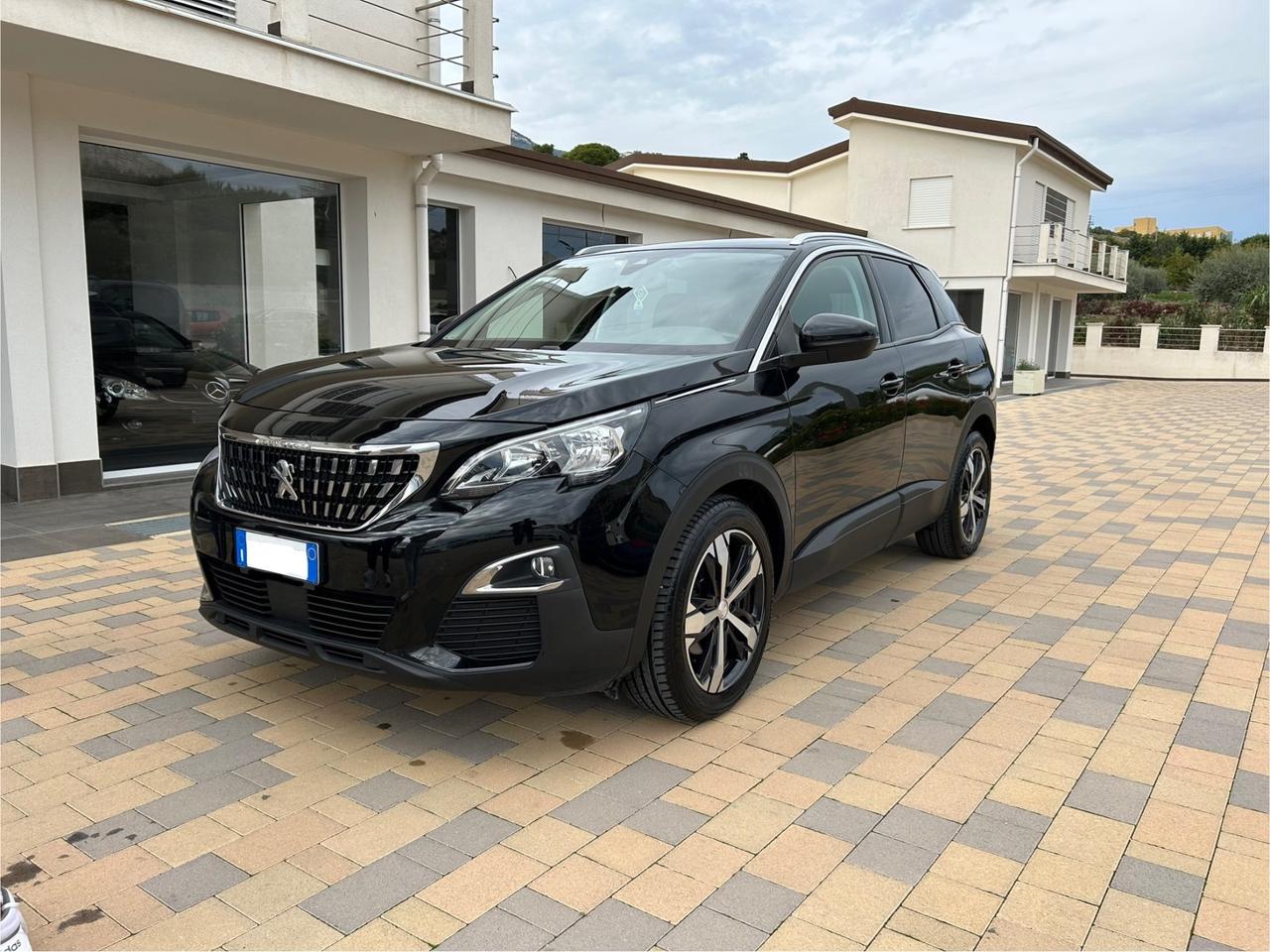 Peugeot 3008 BlueHDi 130 S&S Allure