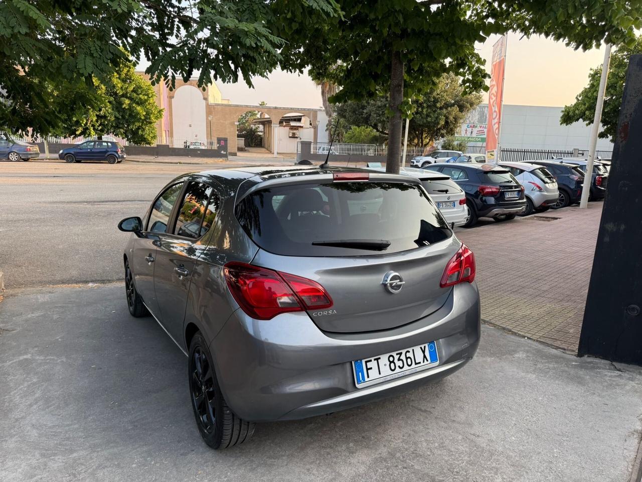 Opel Corsa 1.2 5 porte 120 Anniversary