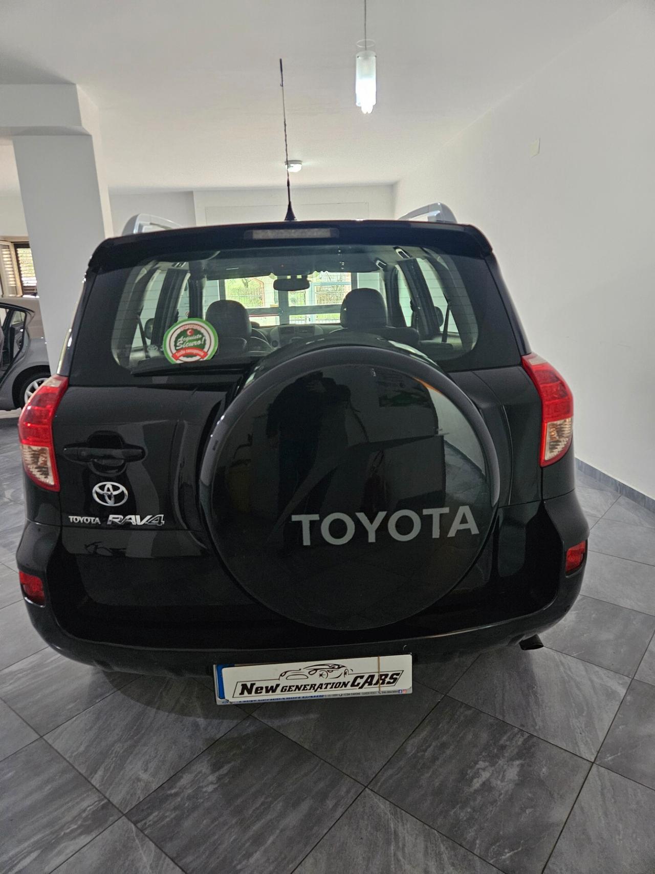 Toyota RAV 4 RAV4 2.2 D-4D 136 CV Luxury