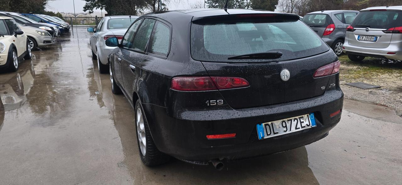 Alfa 159 tutta apena revisionata e batteria nuova
