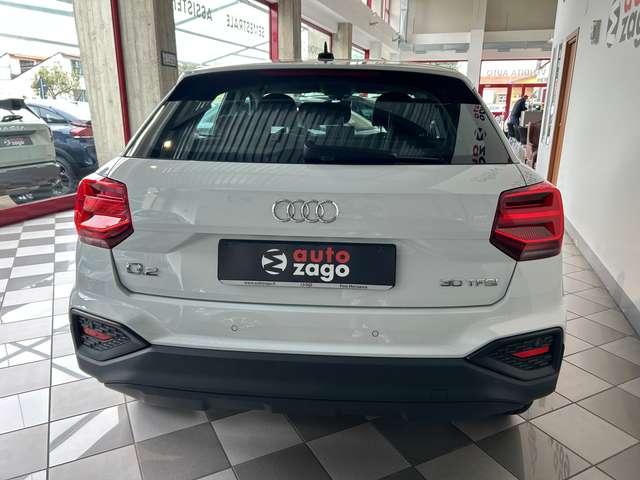 Audi Q2 30 TFSI Business Advanced