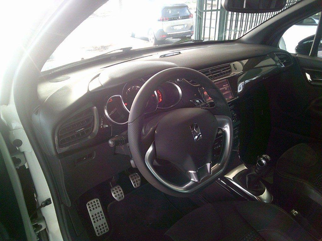 DS Automobiles DS 3 1.6 HDi 110 Sport Chic