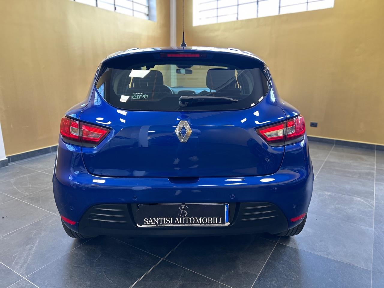 Renault Clio 1.2 75 CV 5 porte ZEN * 80.000KM *