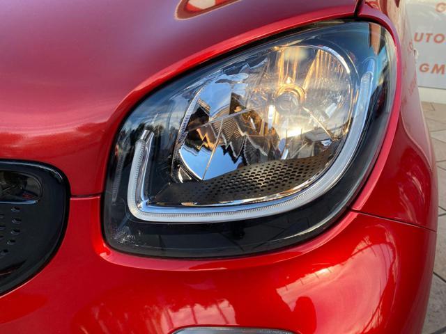 SMART ForFour 70 1.0 PASSION RETROCAMERA NAVIGATORE PACK LED