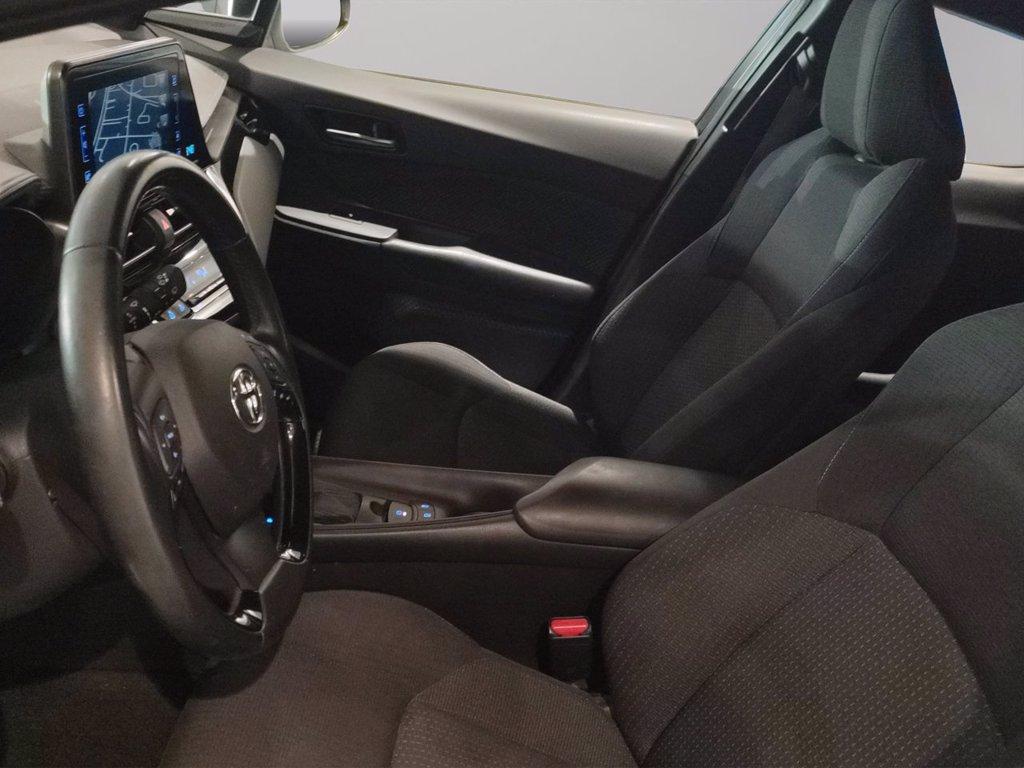 TOYOTA C-hr 1.8h active 2wd e-cvt del 2019