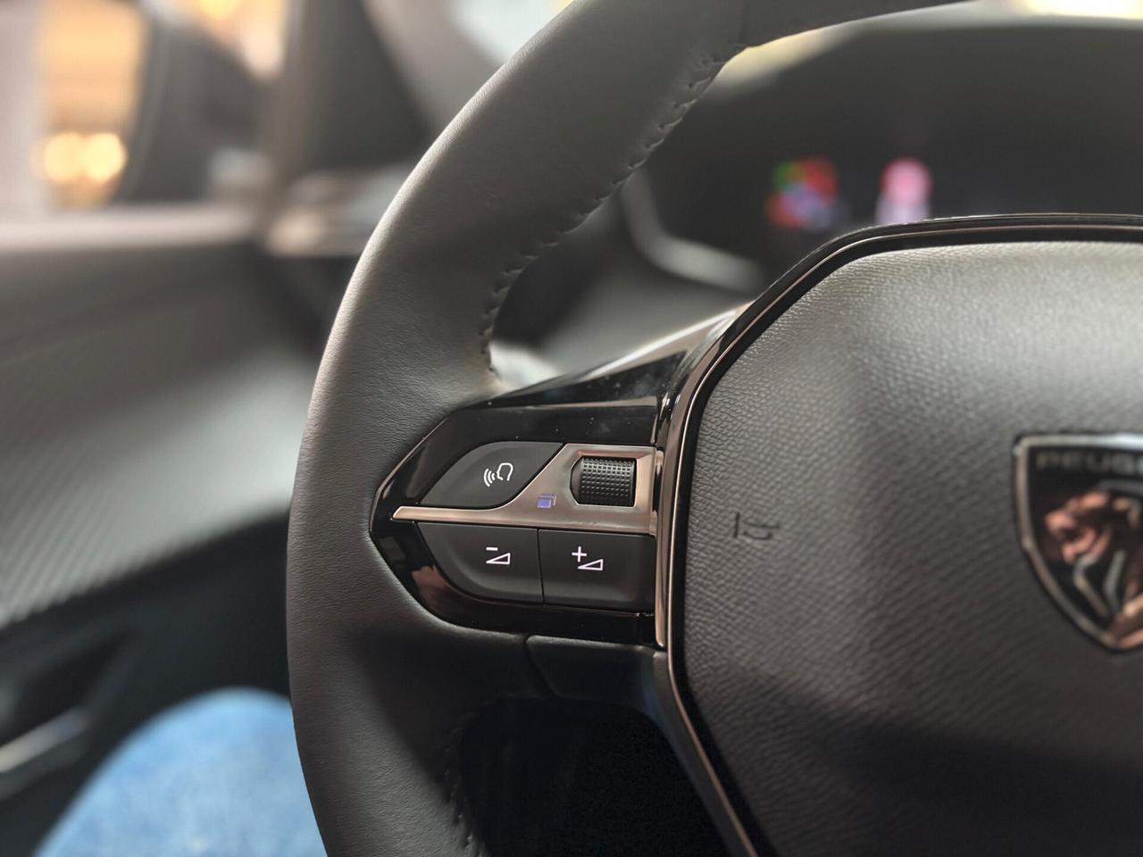 Peugeot 208 1.2 100 5 porte Allure + Vision Pack My25