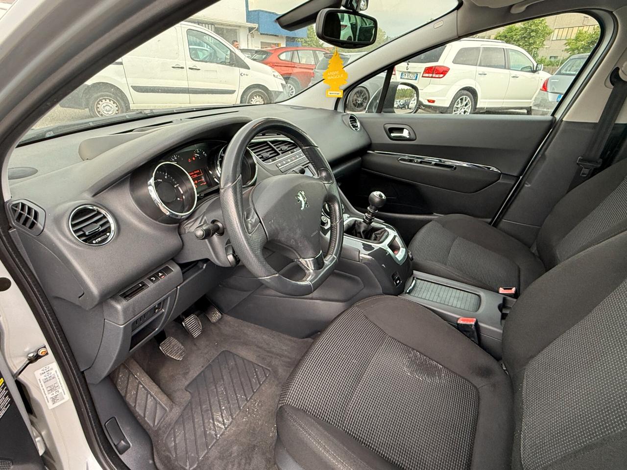 Peugeot 5008 2.0 HDi 150CV