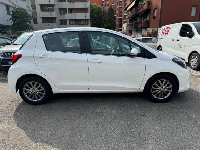 TOYOTA Yaris 1.0 5 porte Lounge