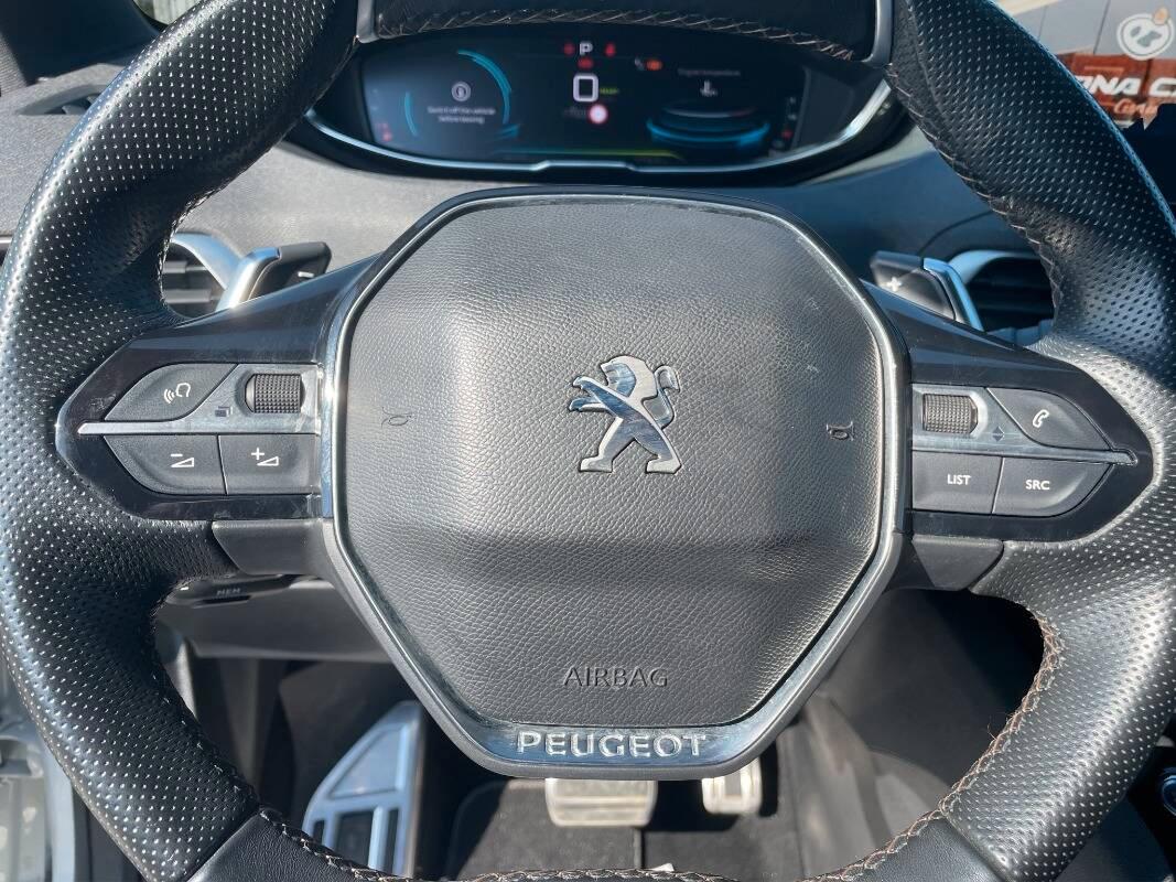 Peugeot 3008 II 1.6 hybrid4 phev GT Pack 300cv CON TETTO APRIBILE