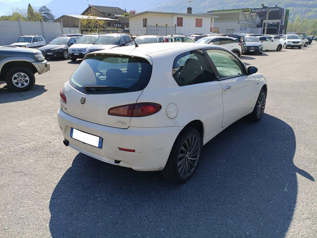 Alfa Romeo 147 1.9 jtd C.N.C 120cv 5p