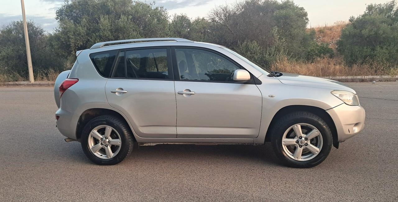 Toyota RAV 4 RAV4 2.2 D-4D 136 CV Sol