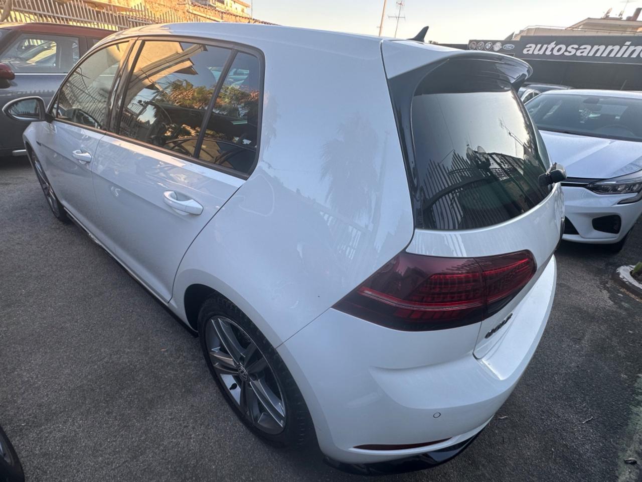 Volkswagen Golf 1.6 TDI 115CV DSG 5p. R LINE INTERNO ED ESTERNO Sport Edition BlueMotion Tech.