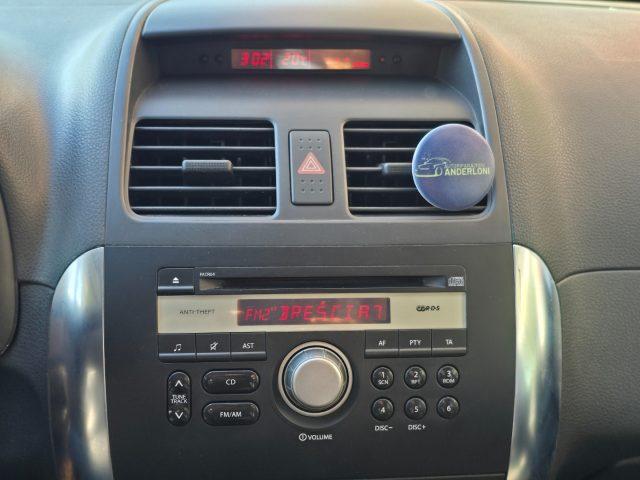 FIAT Sedici 1.6 16V 4x4 Dynamic Clima Autom C.L 16" Radio CD