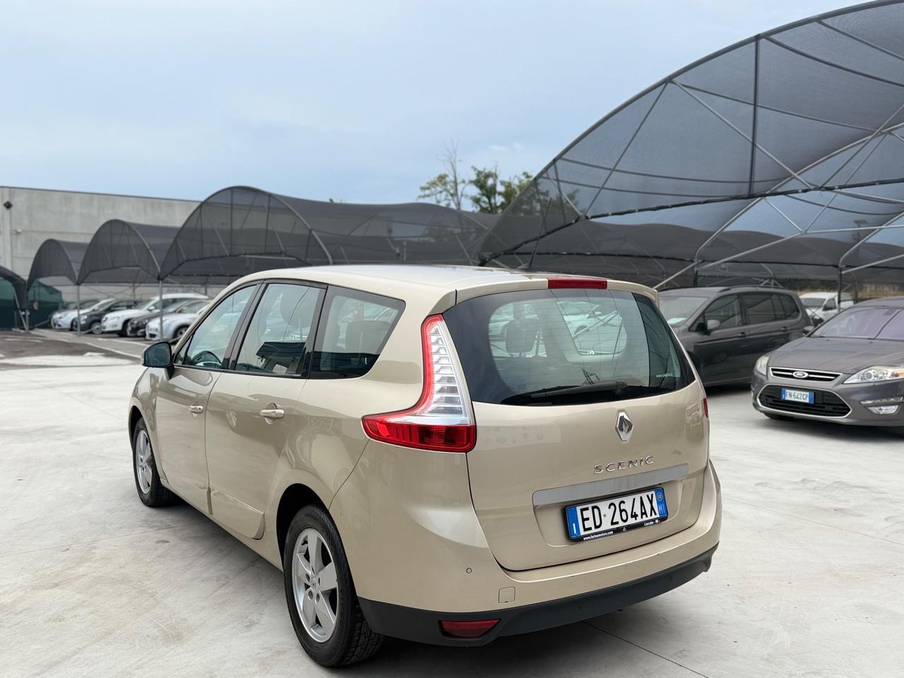 Renault Scenic Scénic 1.9 dCi 130CV Luxe