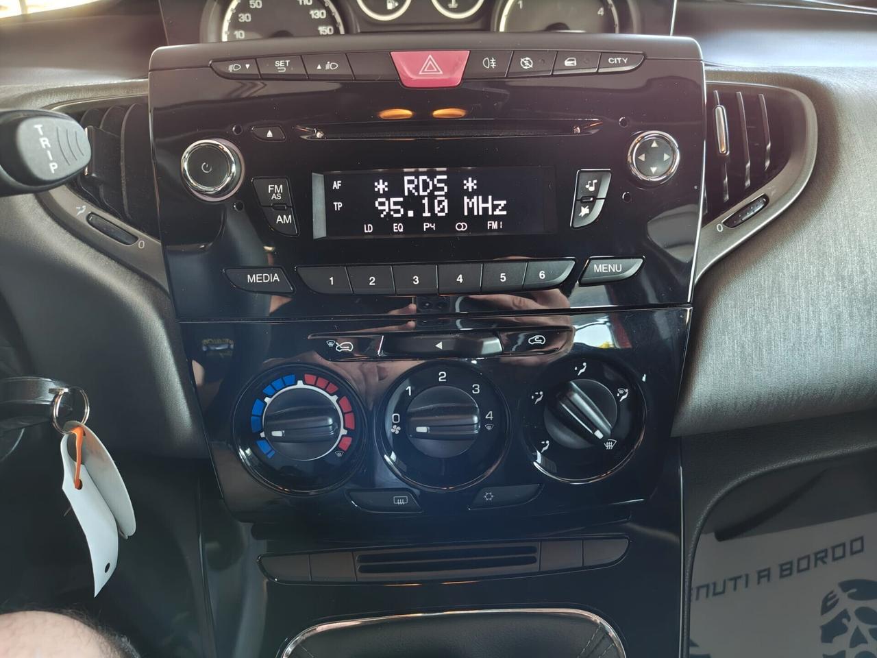 Lancia Ypsilon 1.3 MJT 16V 95 CV 5 porte S&S Platinum
