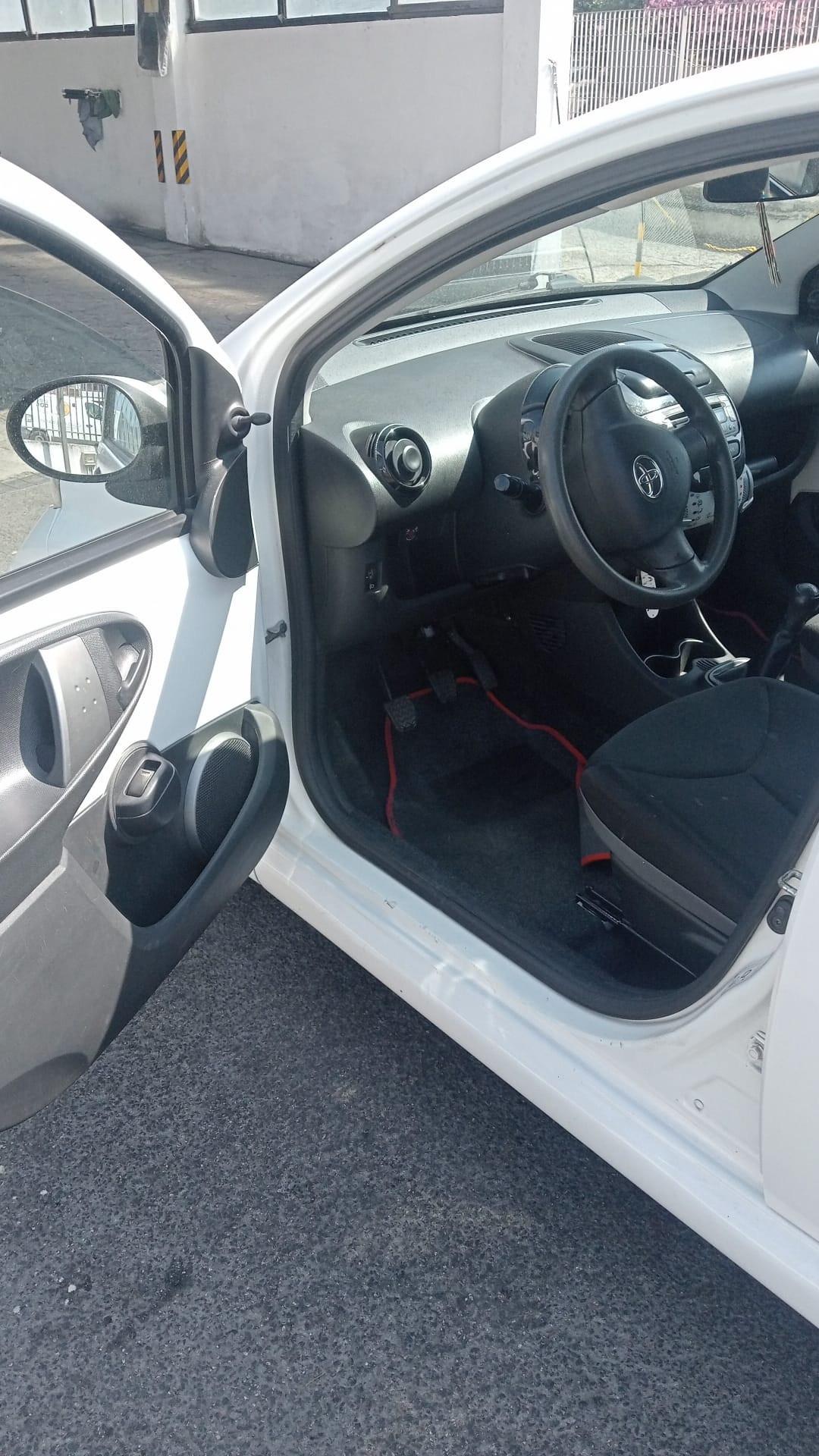 Toyota Aygo 1.0 12V VVT-i 5 porte Cool Soda Connect