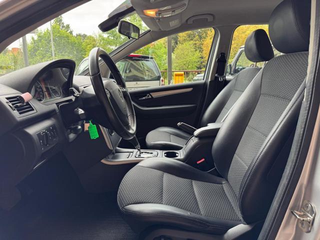MERCEDES-BENZ A 180 CDI Premium