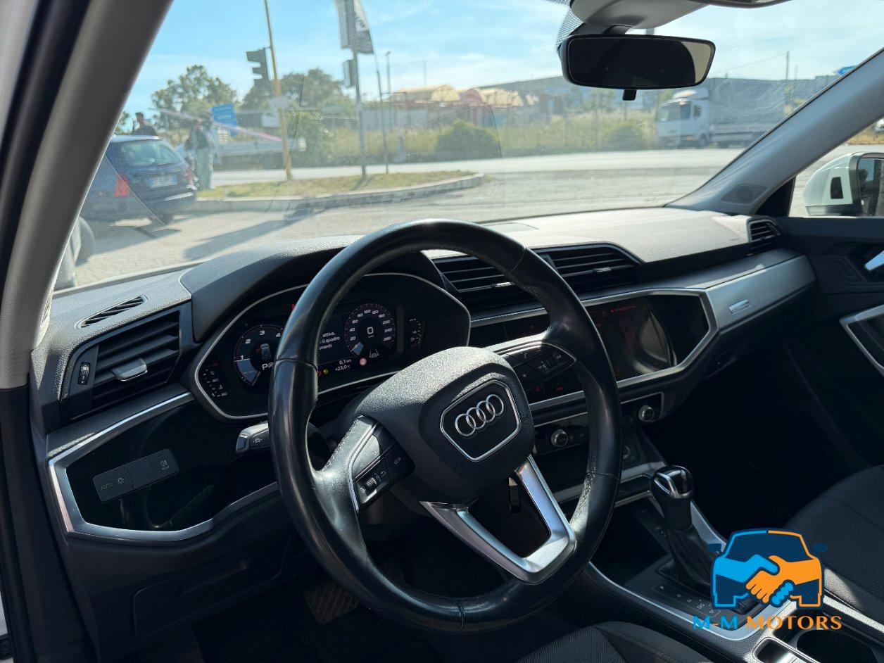 Audi Q3 35 2.0 tdi S line edition s-tronic