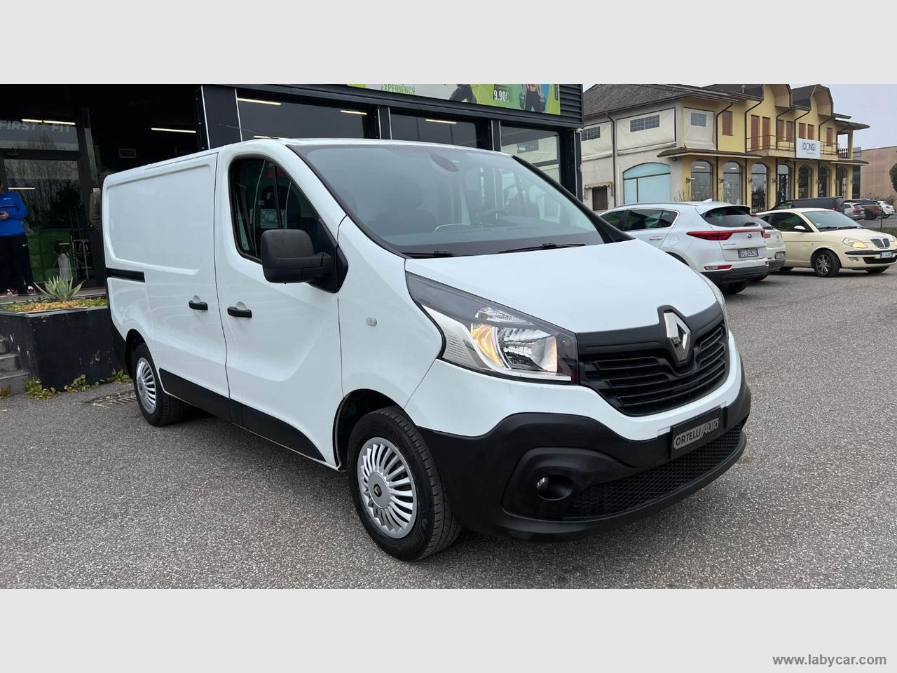 RENAULT Trafic T27 1.6dCi 120 Furgone Ice PORTA LAT DX-SX + I.V.A.