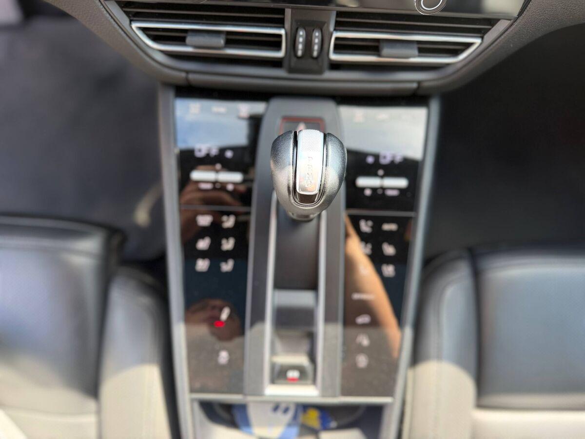 Porsche Macan 2.0 T 265cv pdk