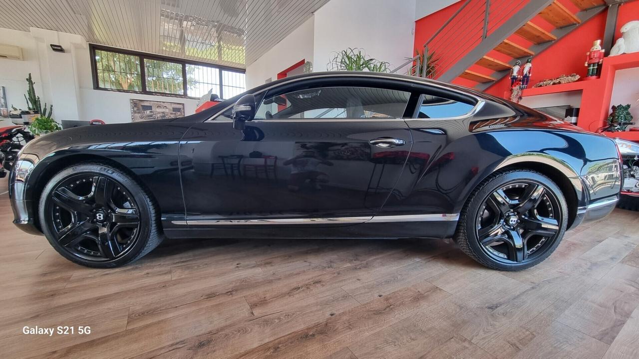 Bentley Continental GT V12