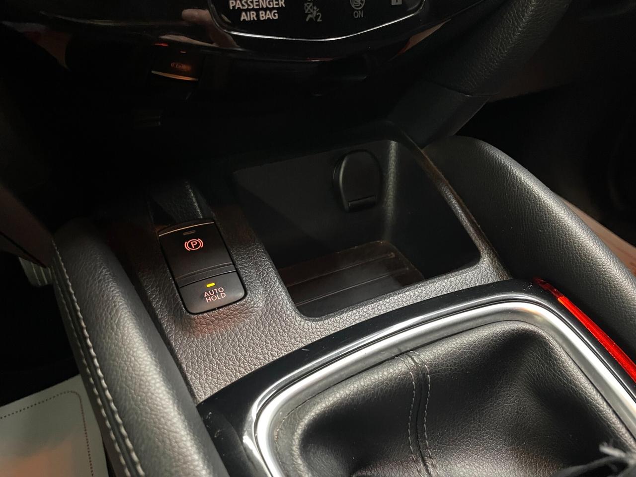Nissan Qashqai N-Connecta / 1.5 dCi 115 CV / Cambio Automatico / Diesel