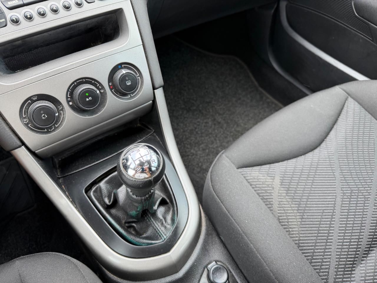 Peugeot 308 1.6 8V HDi 93CV 5p. Business