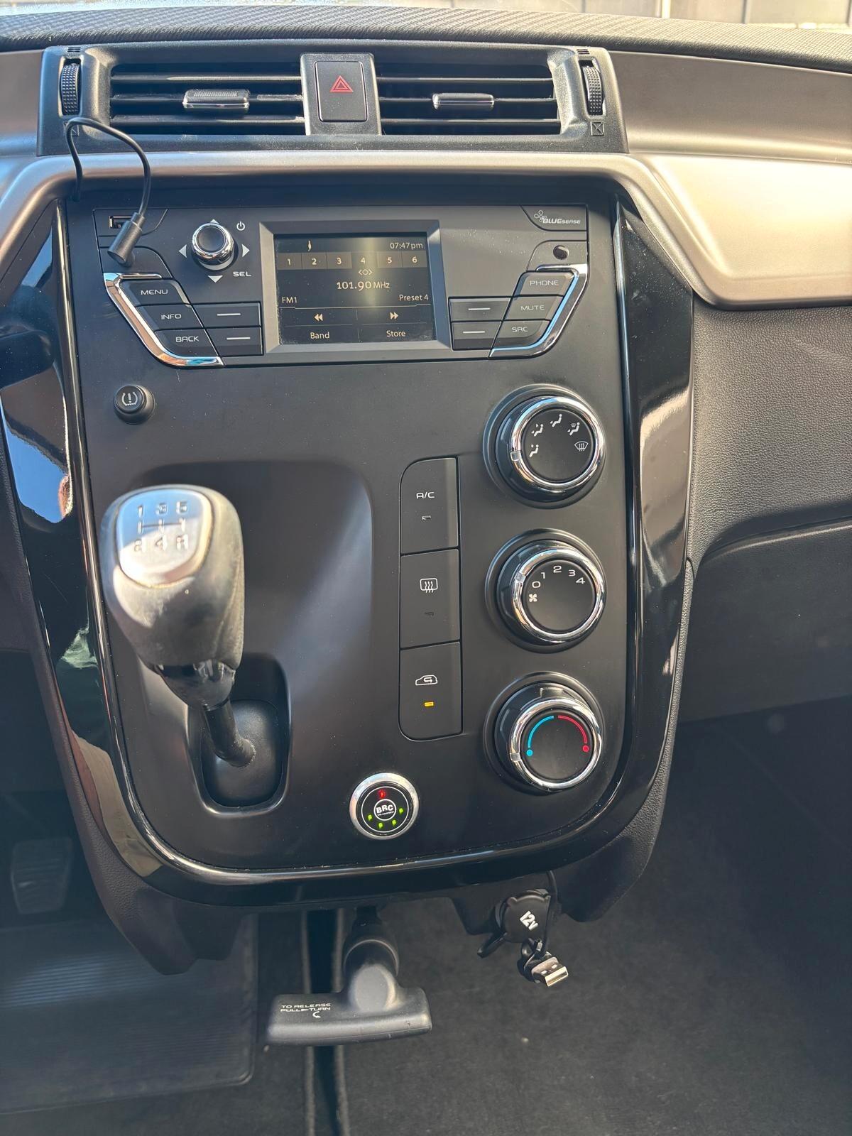 Mahindra KUV100 1.2 GPL 5 porte - 2021