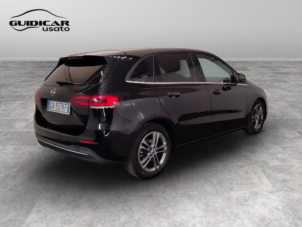 Mercedes-Benz Classe B - W247 2018 - B 180 d Sport auto