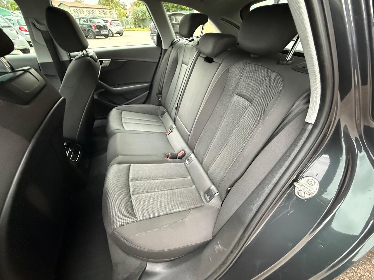 Audi A4 2.0 TDI 150 CV ultra S tronic Business Spo