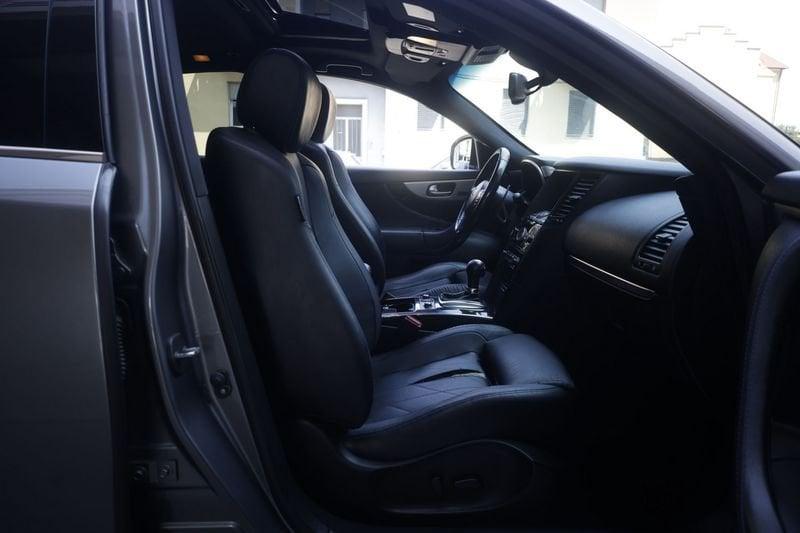 Infiniti QX70 Infiniti QX70 3.0d GT 175KW ANNO 2015