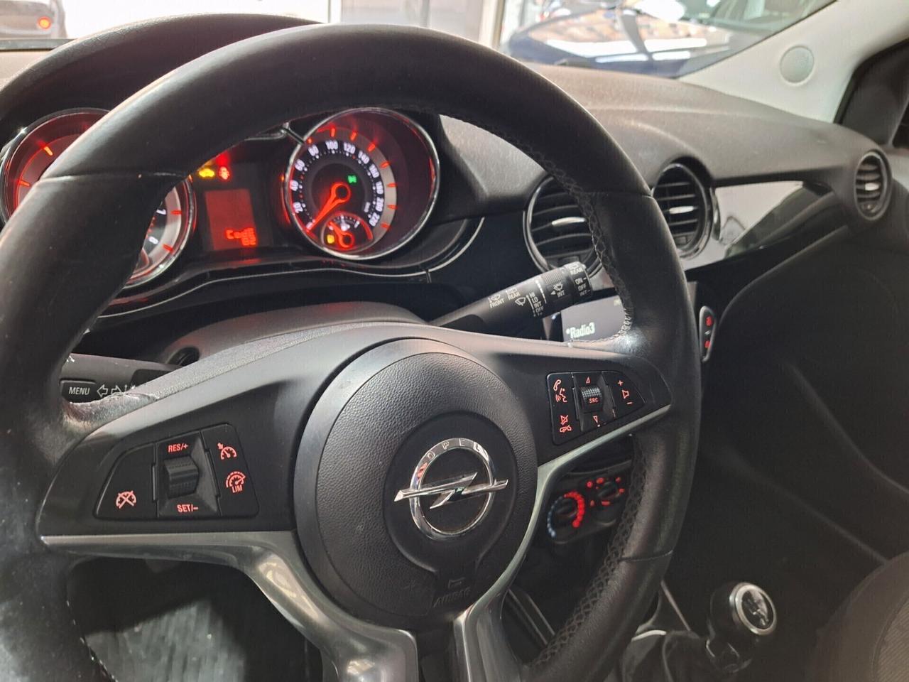 Opel Adam 1.2 GPL 69CV Unlimited 2017