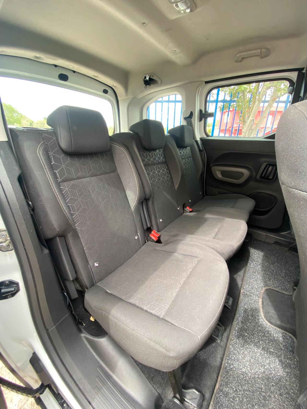 Peugeot Rifter BlueHDi 100 S&S Allure Standard
