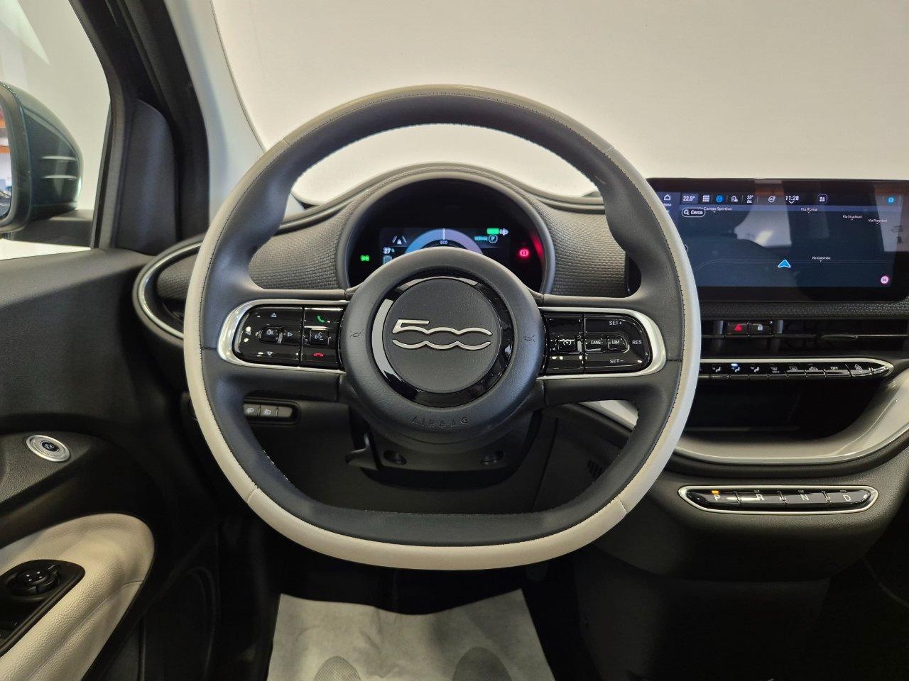 Fiat 500e 42 kWh La Prima by Bocelli IN PROMO - NEOPATENTATI