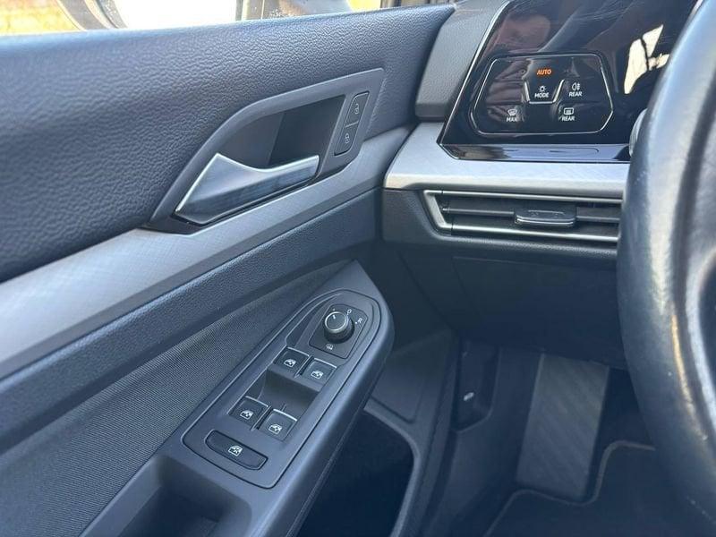 Volkswagen Golf NEOP. 1.0 Benzina 110cv