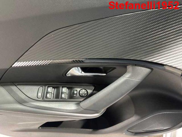 PEUGEOT 2008 1.2 hybrid Allure 136cv e-dcs6