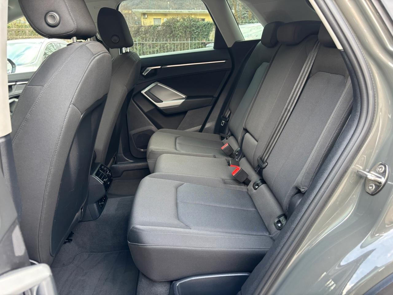 Audi Q3 35 TDI 150CV S tronic IDENTITY BLACK - S-LINE FULL - MY 23