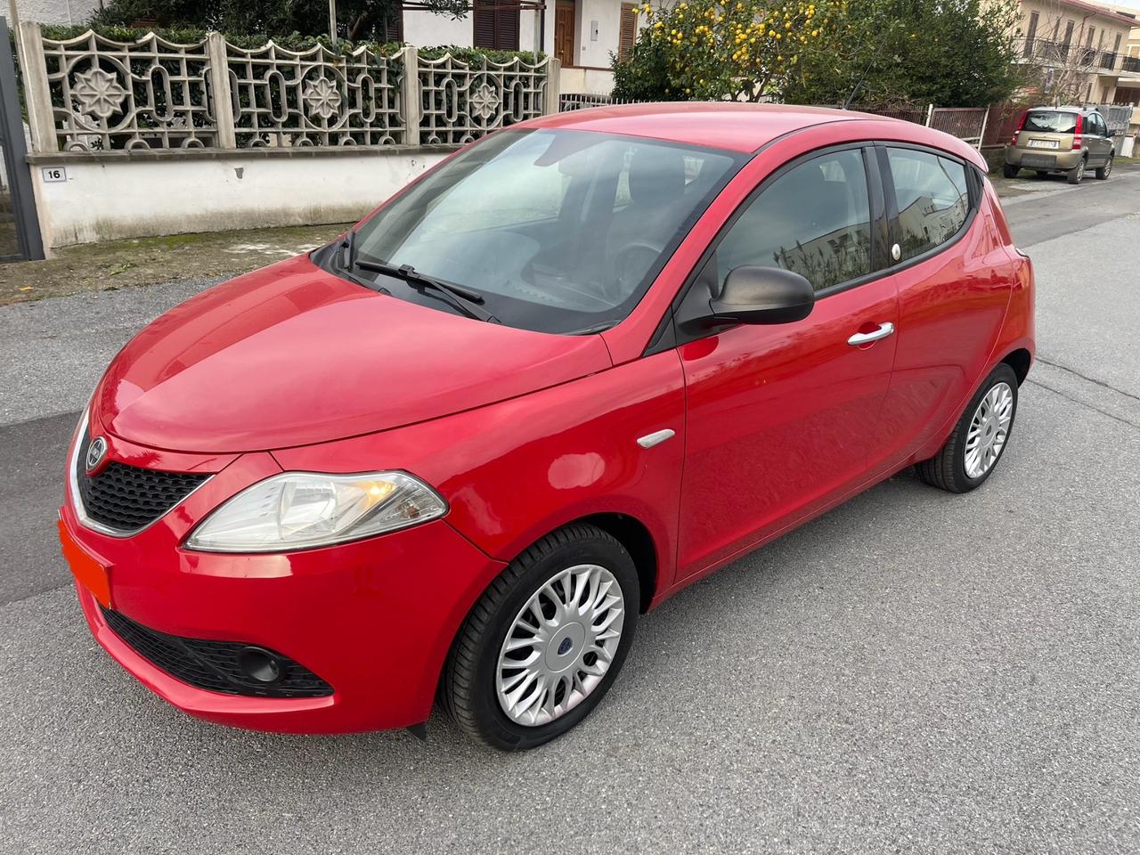 Lancia Ypsilon 1.2 69 CV 5 porte GPL Ecochic Gold