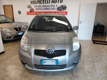 TOYOTA YARIS ANNO 2008 BZ 1.0 ADATTA NEOPATENTATI KM 185 MILA