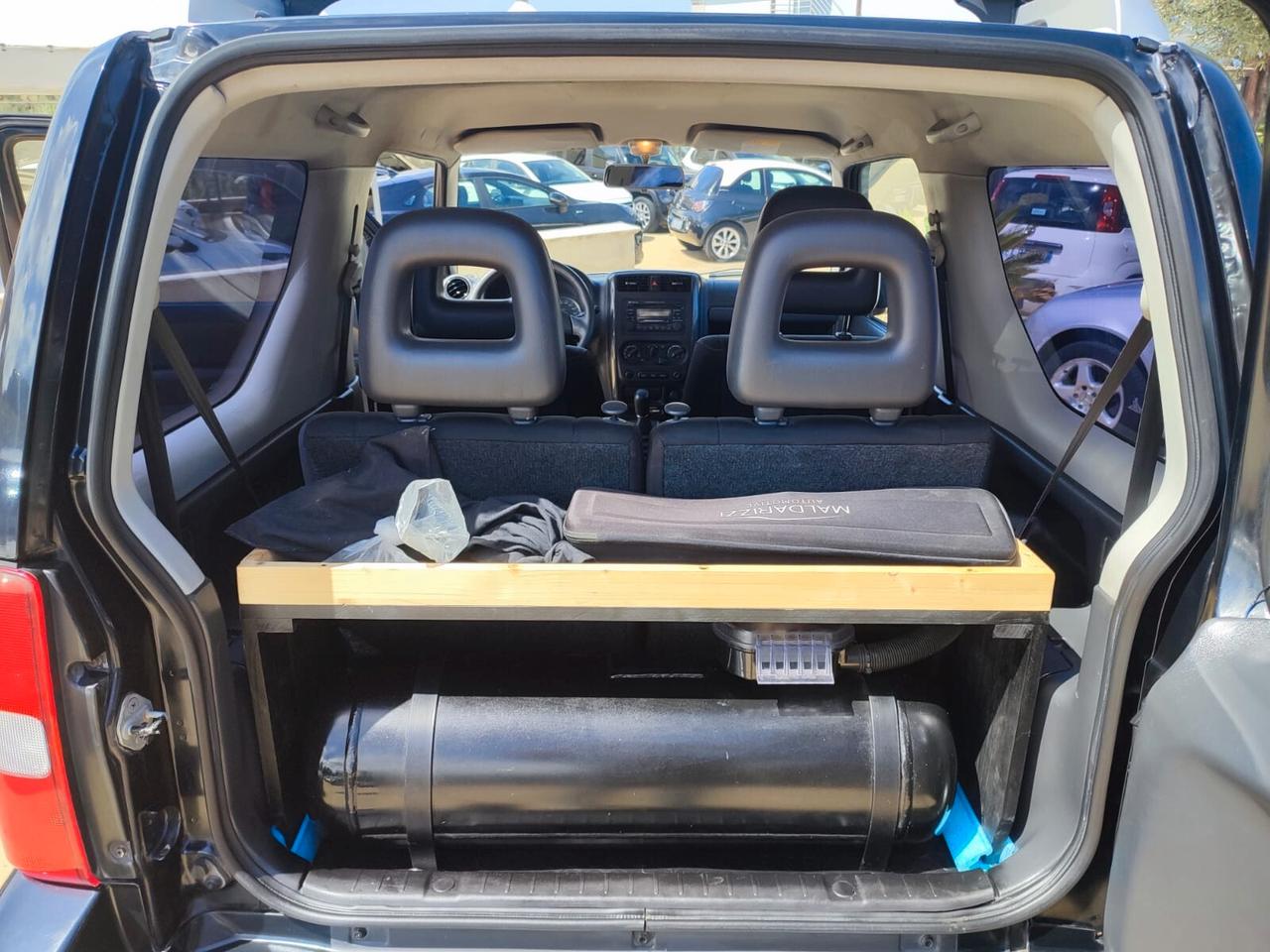 Suzuki Jimny 1.3i 16V cat 4WD JLX