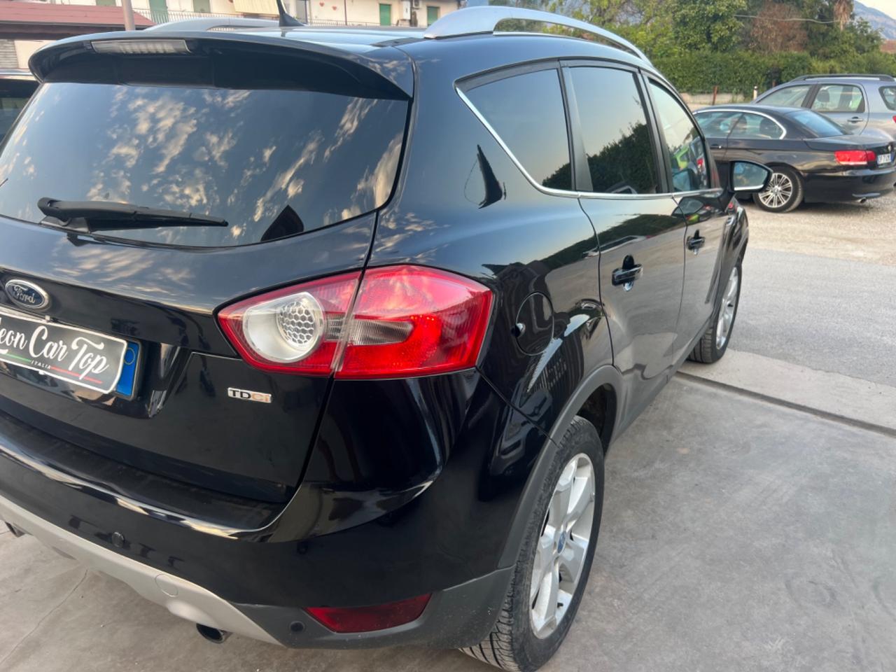 Ford Kuga 2.0 TDCi 136 CV 4WD Full gommata e taglaindata