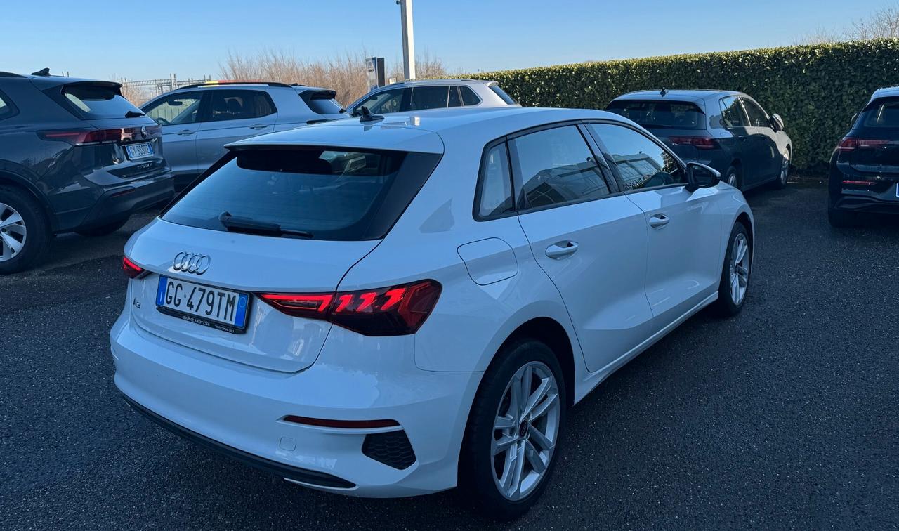 Audi A3 Sportback 2.0TDi 116cv Advanced // NO VINCOLI