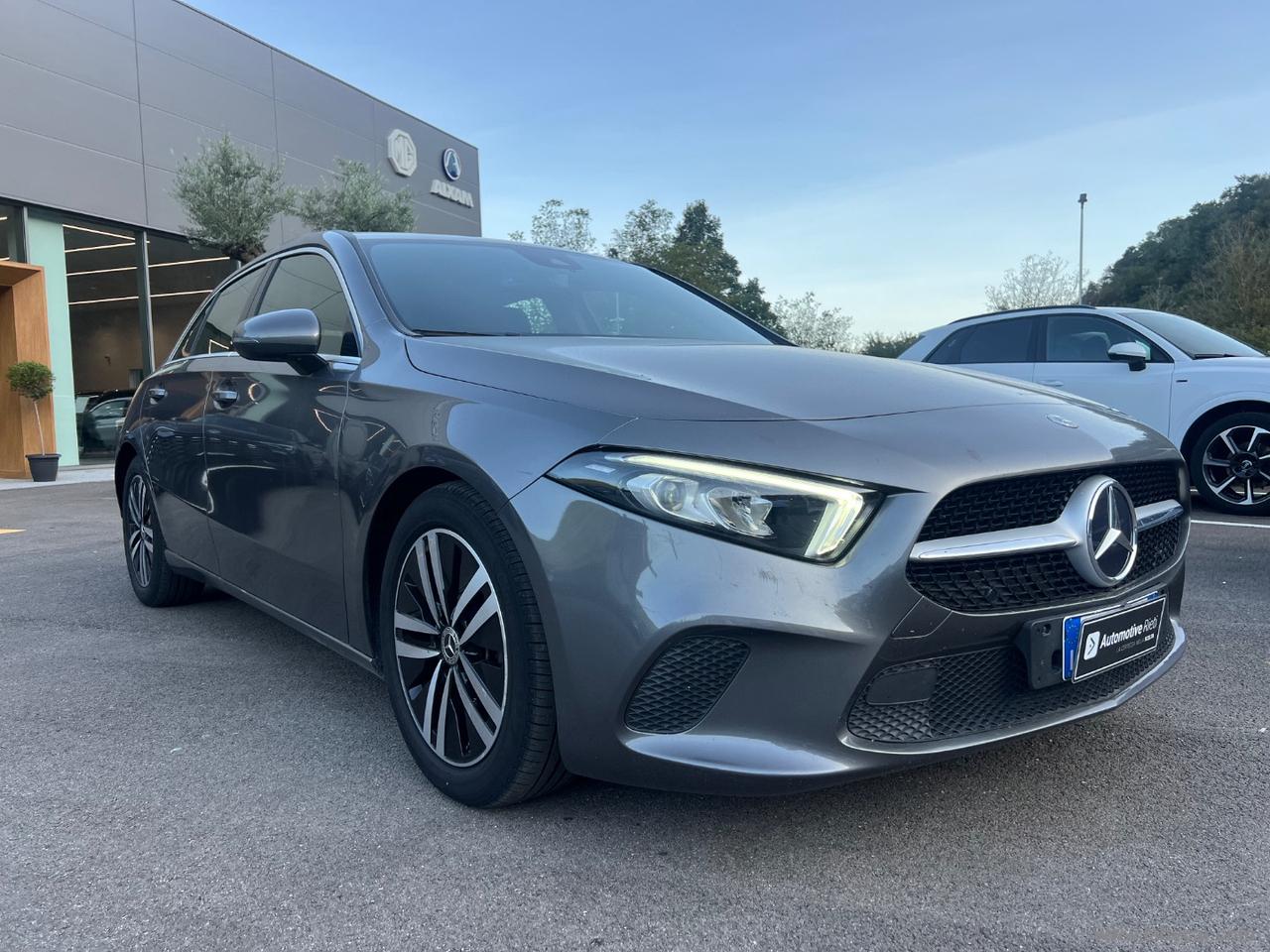 MERCEDES-BENZ A 180 d Automatic Sport