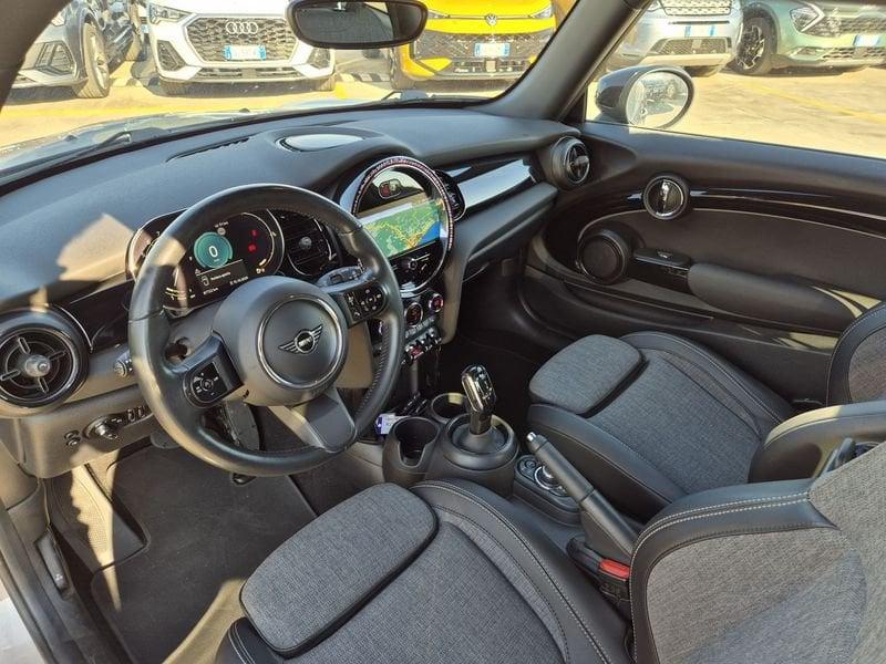 MINI Mini 3p 1.5 Cooper Classic Premium Mid Package auto