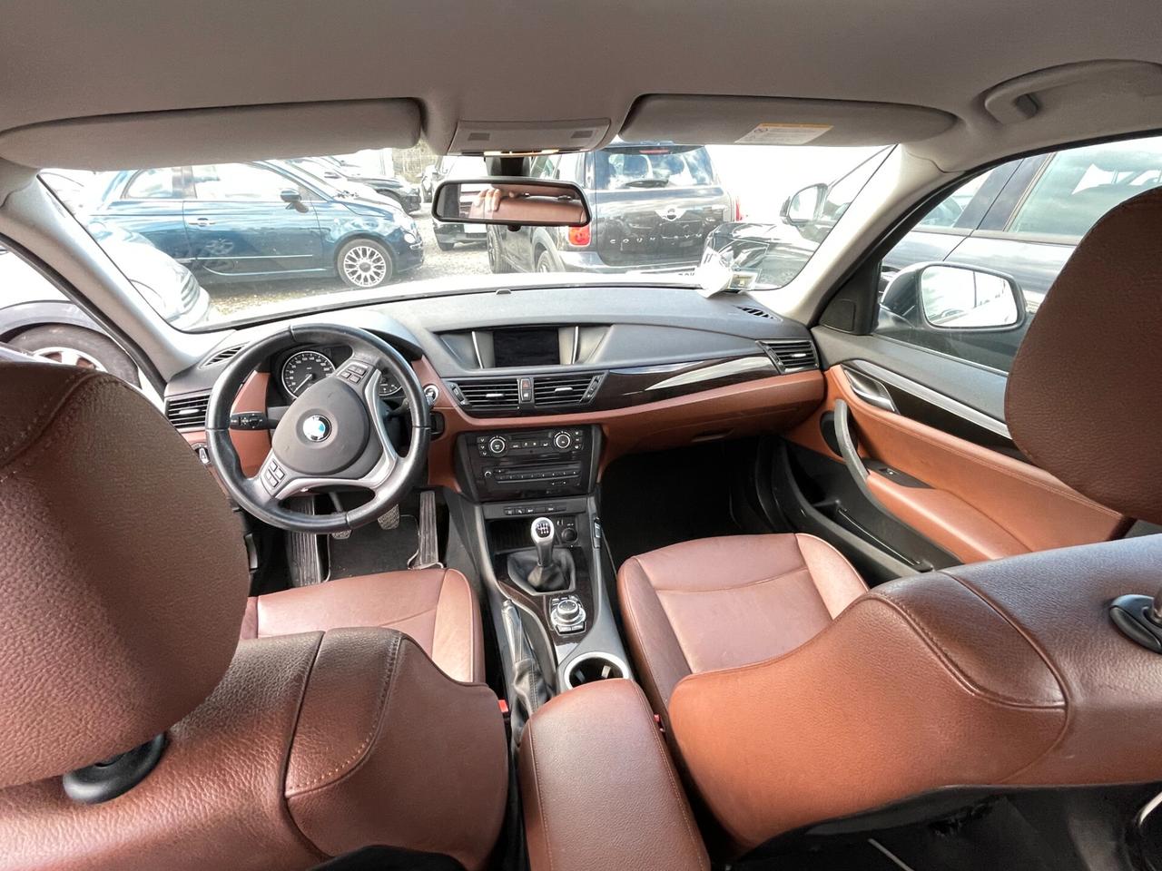 Bmw X1 sDrive16d - Navi - Pelle