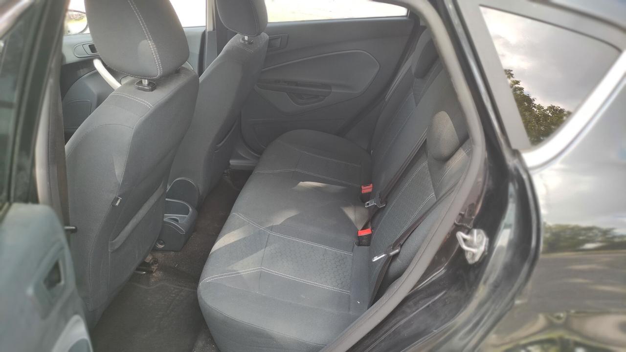 Ford Fiesta 1.4 TDCi 5p. Titanium NEOPATENTATI - 2010